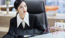 娱乐吃瓜酱穿搭博主小说,娱乐吃瓜酱的穿搭秘籍与时尚小说